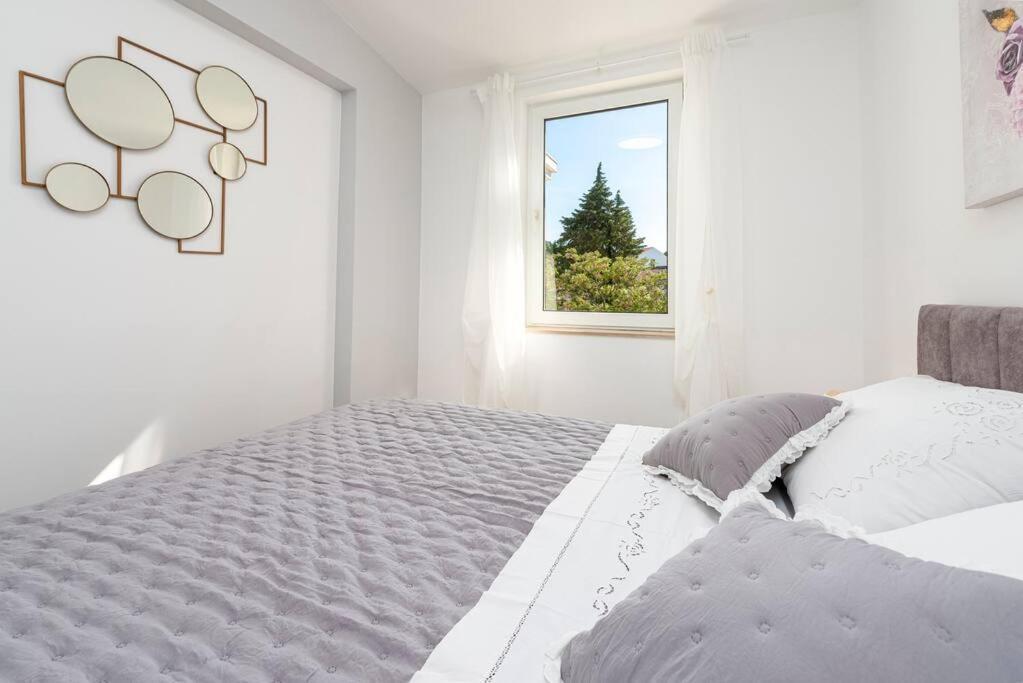 Apartment Kate With Free Parking Dubrovnik Kültér fotó